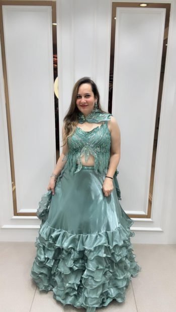 GORGEOUS CROPTOP SKIRT ON TISSUE SILK