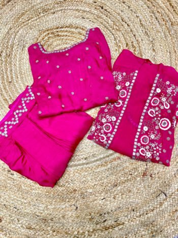 PURE CREPE SILK CHOLI WITH DHOTI STYLE BOTTAM AND ORGANZA SHRUG