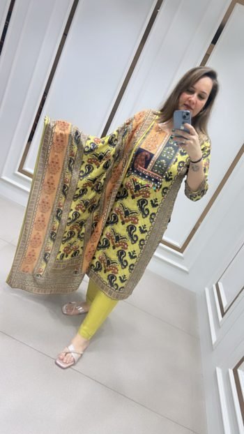 VIBRANT YELLOW 3-PIECE SET ON PURE MAL SILK