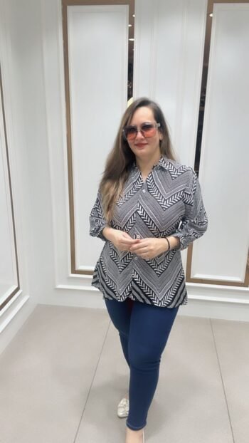 Geometric Pattern Black & white Top On Pure Crepe