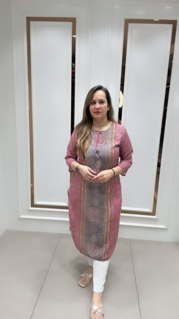 Printed Kurti In Pink & Gray Shade On Cotton Flex