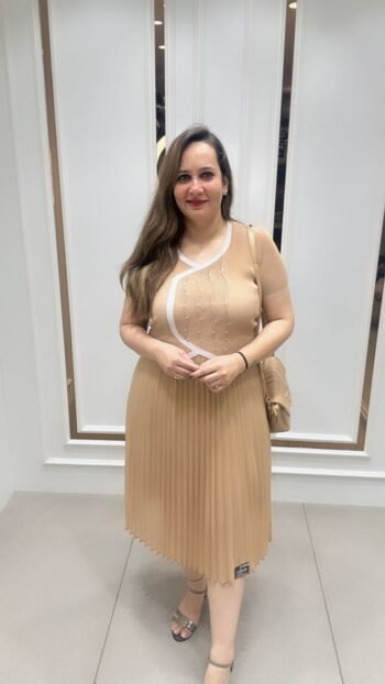 Pretty Bamboo Knee Length Gown In Soft Beige Shade On Imported Fabric