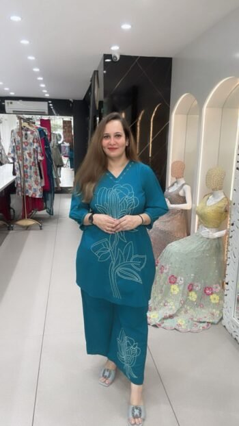 Stylish Teal Tunic Set On Pure Cotton