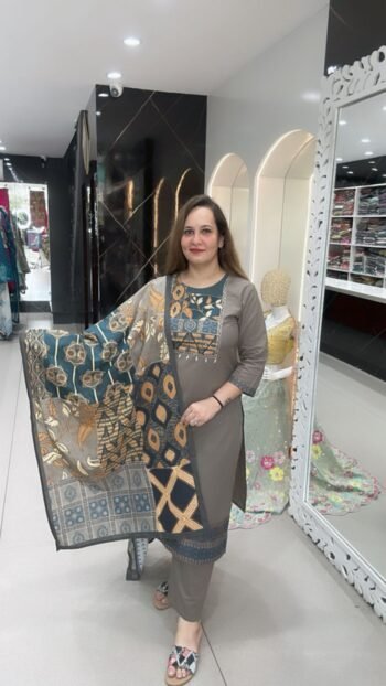 Beautiful Kurti Set With Hand-Work On Pure Cotton
