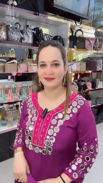 Noor-e-Magenta – Mirror Work Mal Silk Kurti Set